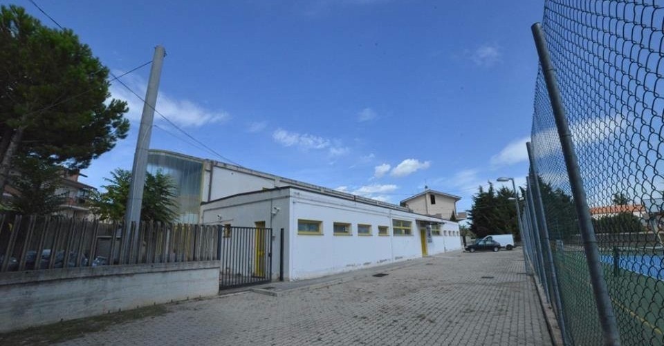 piscina torre de' passeri