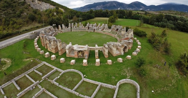 Anfiteatro Amiternum