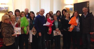 Volontari Ail con il presidente Cappuccilli e l'ematologo Giuseppe Fioritoni