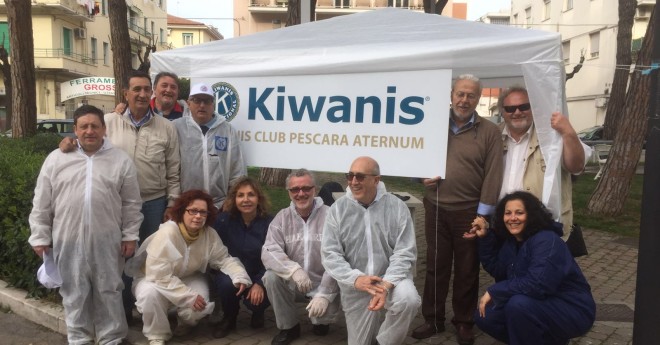 Volontari del Kiwanis Club Aternum Pescara