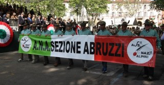 Asti 2016. Sfilata Alpini Abruzzo