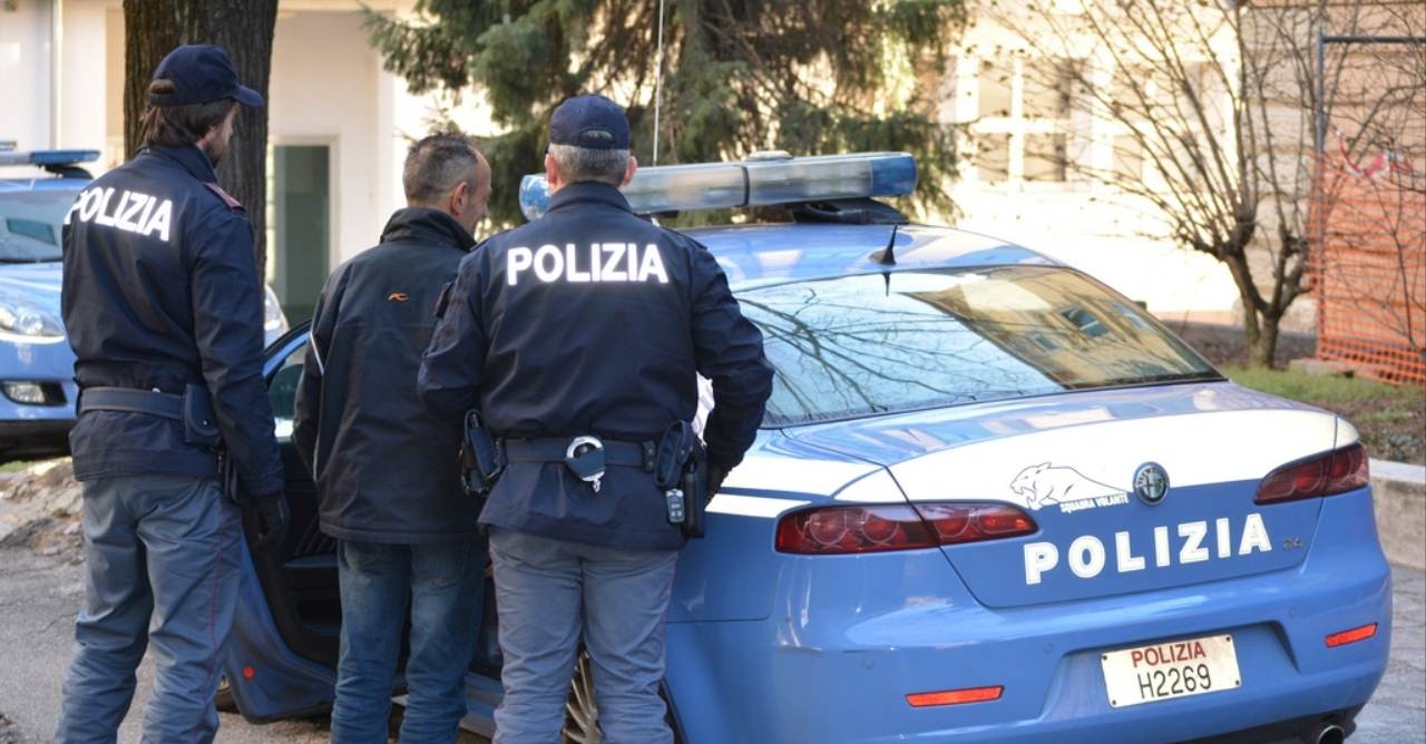 Polizia, denuncia