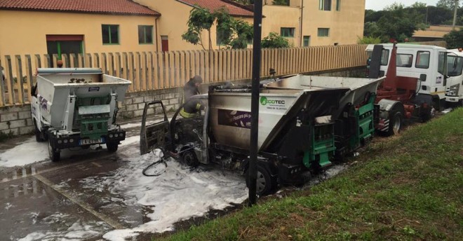 I 3 mezzi di Attiva danneggiati
