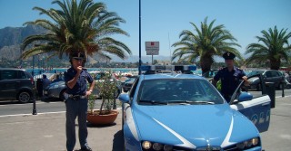 Polizia sulla spiaggia