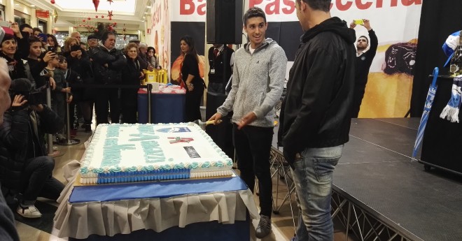 Brugman-e-Campagnaro-mentre-tagliano-la-torta