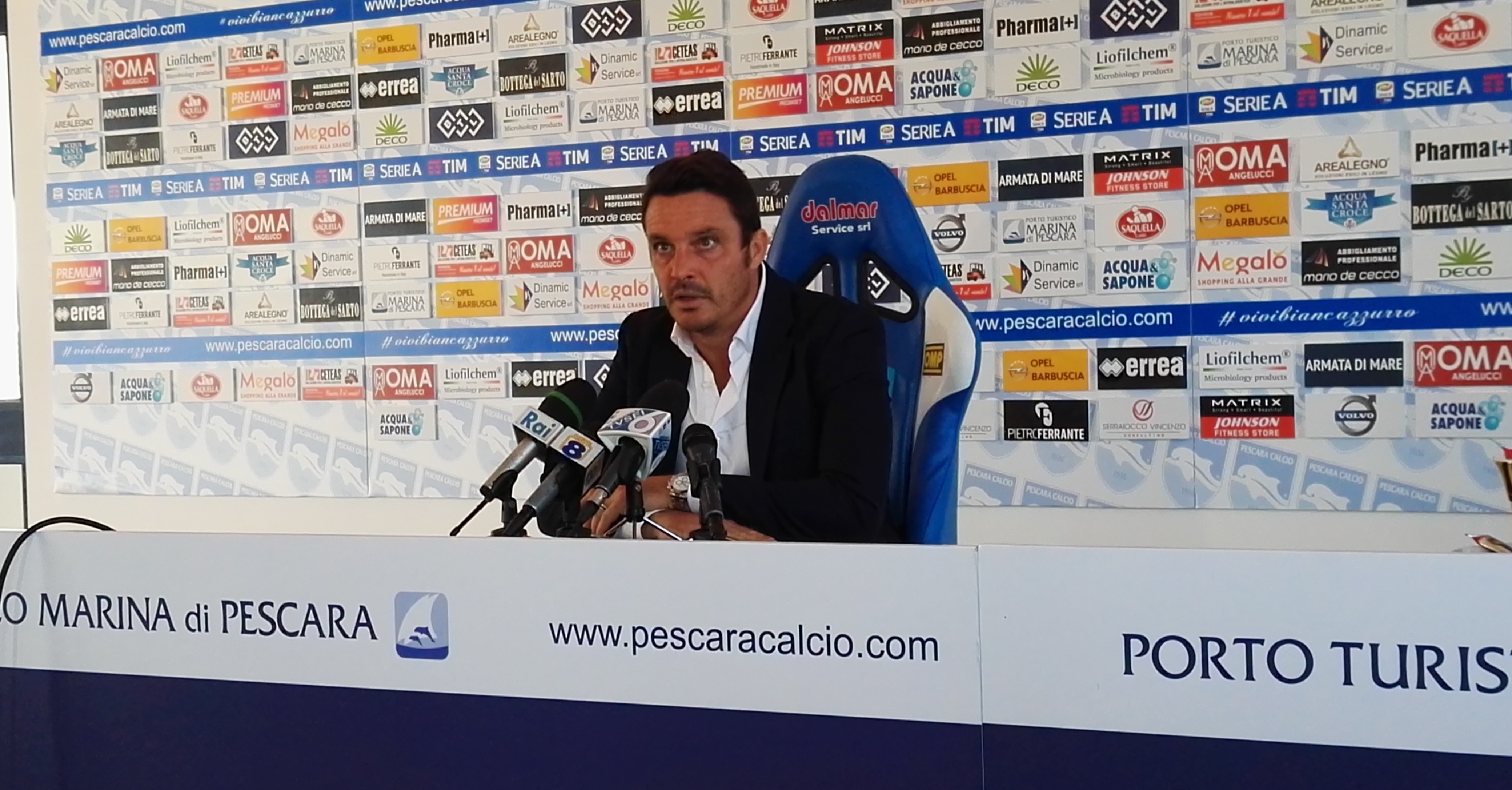 Massimo-Oddo-durante-la-conferenza-stampa-