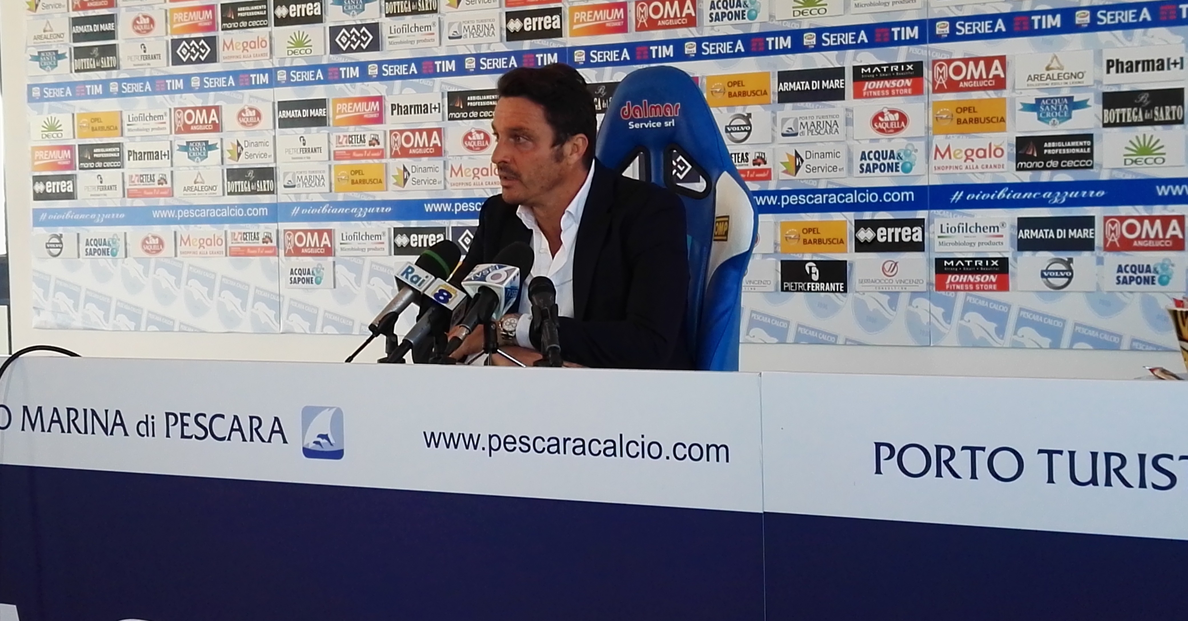 Massimo-Oddo-durante-la-conferenza-stampa.