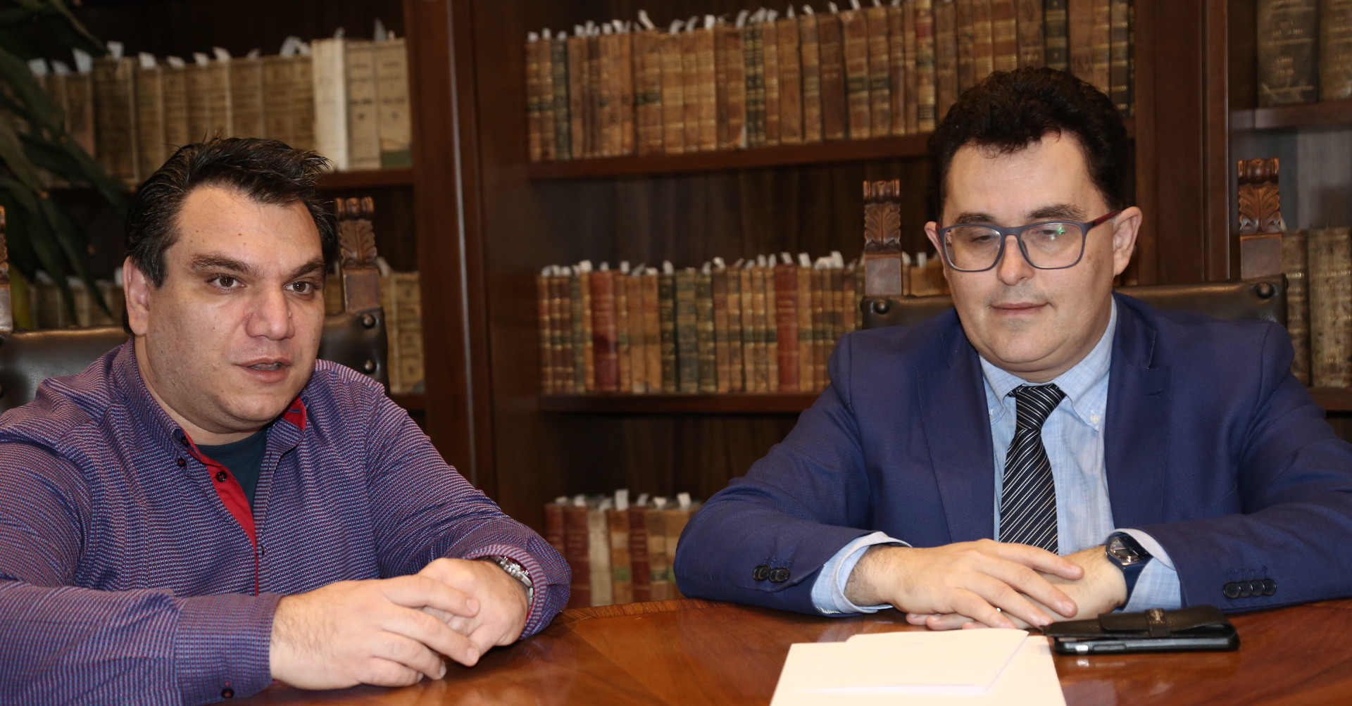 un-momenton-della-conferenza-stampa