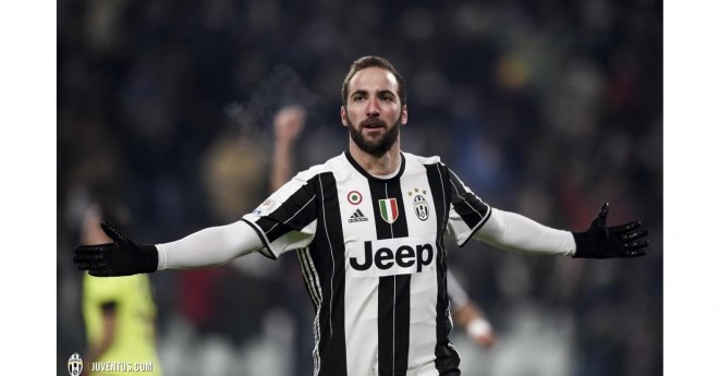 higuain-festeggia-dopo-il-primo-gol