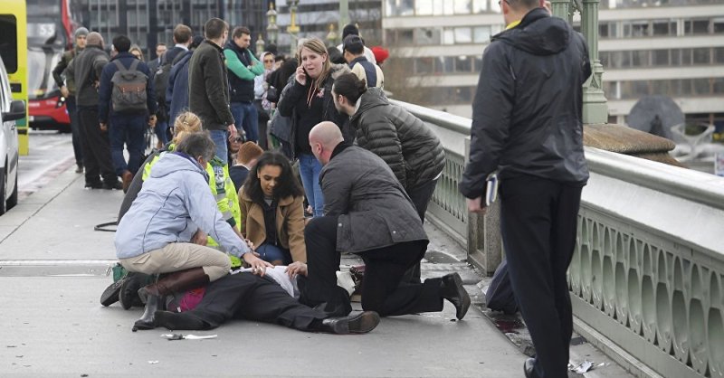Londra, attacco al Parlamento