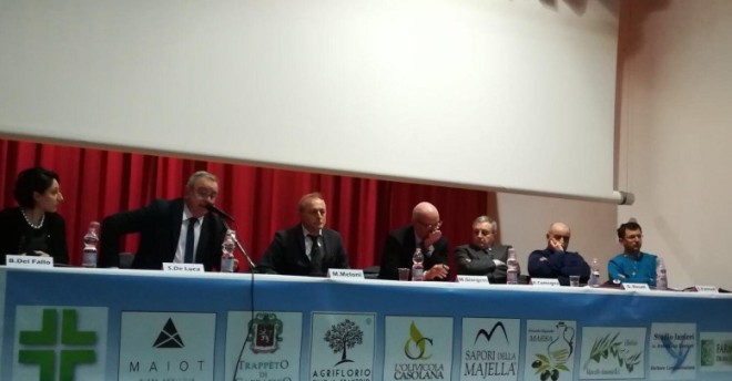 Il tavolo dei relatori