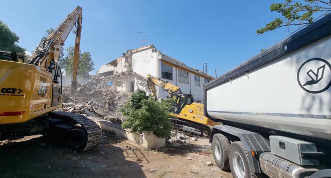 Ex Aquila d'Oro, lavori di demolizione
