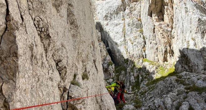 soccorritori sul gran sasso