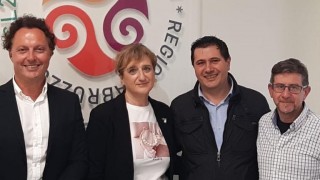 Nella foto i primi firmatari degli incarichi di funzione. Da sinistra Antonio Monteodorisio, Serenella Mennilli, Antonio Di Michele e Leonardo Massimini