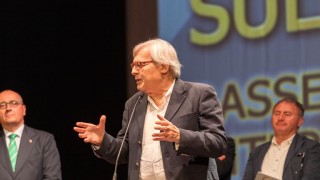 vittorio sgarbi a sulmona