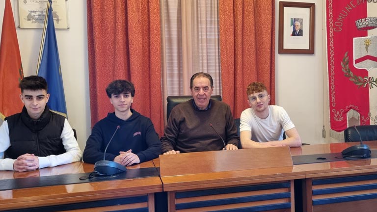 studenti in alternanza scuola lavoro presso comune di Fossacesia