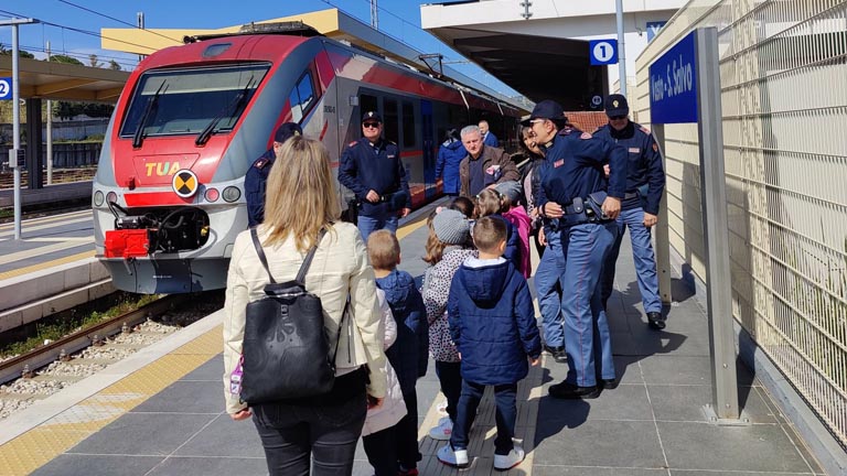 Tua , Polfer e ragazzi