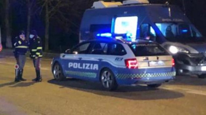 Controlli stradali della Polizia