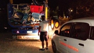 Pineto, rimozione notturno ombrelloni e sdraio su spiaggia libera