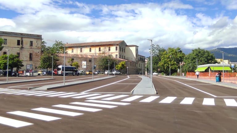 nuovo piazzale del Terminal bus al comune di Teramo