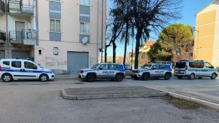 polizia locale in case Ater