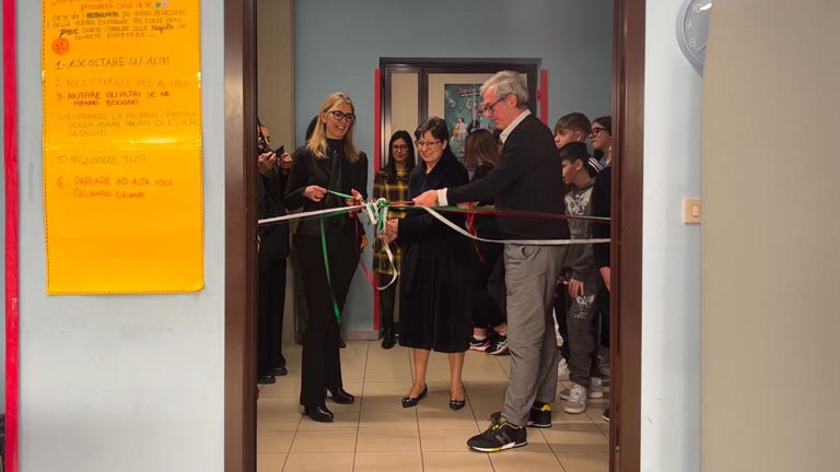 Pescara, inaugurata l'Aula Peer alla Scuola Secondaria Virgilio