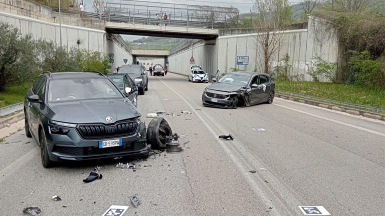 incidente nel teramano