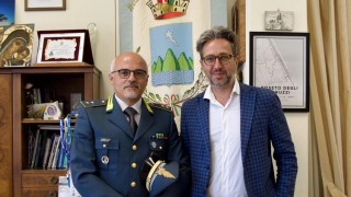 Continua l'azione della Guardia di Finanza e comune di Roseto contro l'abusivismo commerciale- sequestrati 400 articoli