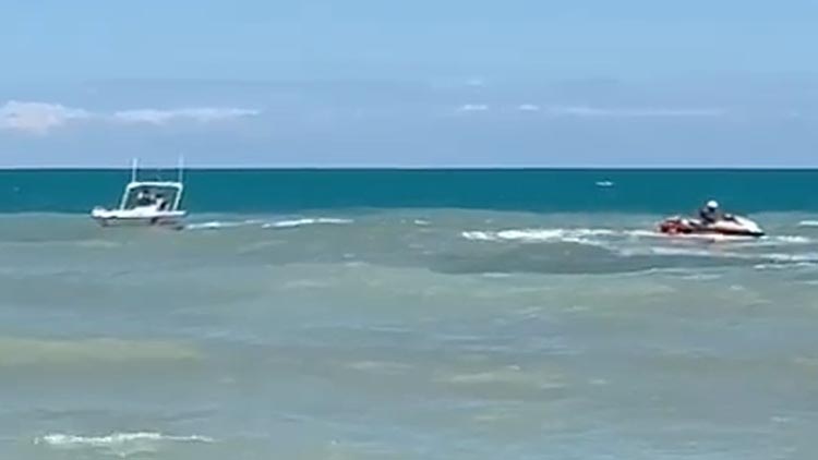 SALVATAGGIO N. 3 UOMINI LOCALITA' PUNTA ADERCI