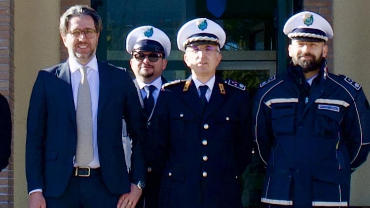 polizia locale e sindaco Roseto