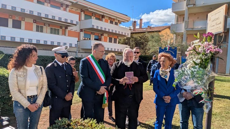 Montesilvano ricorda Norma Cossetto- un fiore per la memoria e un monito contro l'oblio