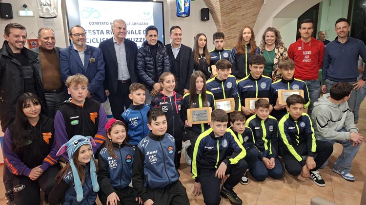 festa ciclismo abruzzese
