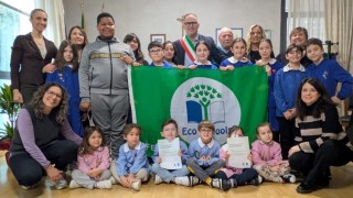 L’Istituto Troiano Delfico di Montesilvano si conferma eccellenza green. Assegnata per il terzo anno la Bandiera Verde Eco-Schools FEE