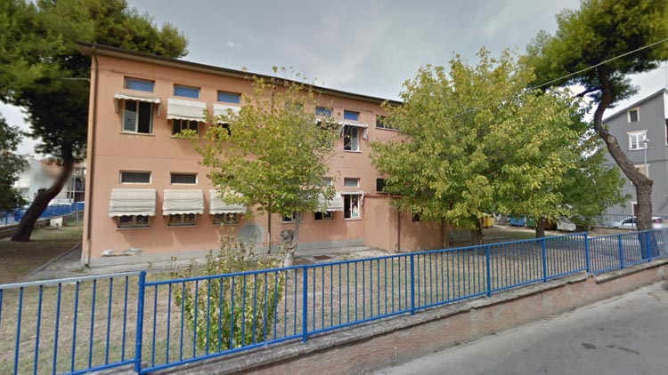 scuola Via Piemonte Roseto