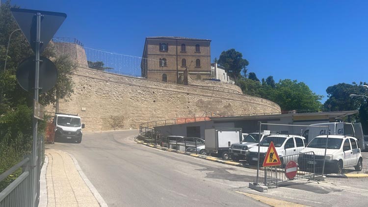 lavori ad atri
