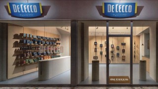 primo store DE CECCO nato a Pescara