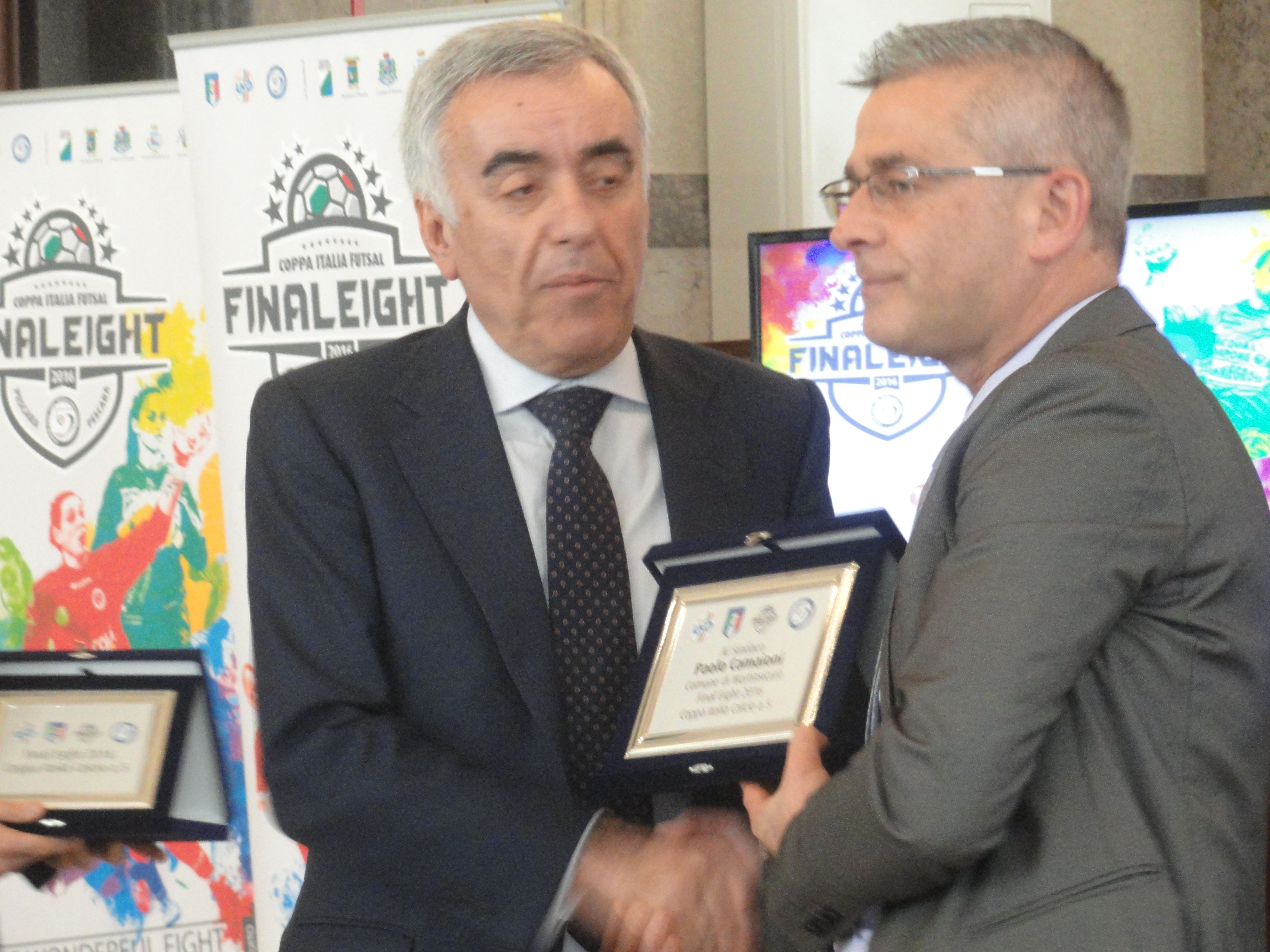 Il presidente Tonelli con il sindaco Paolo Camaioni