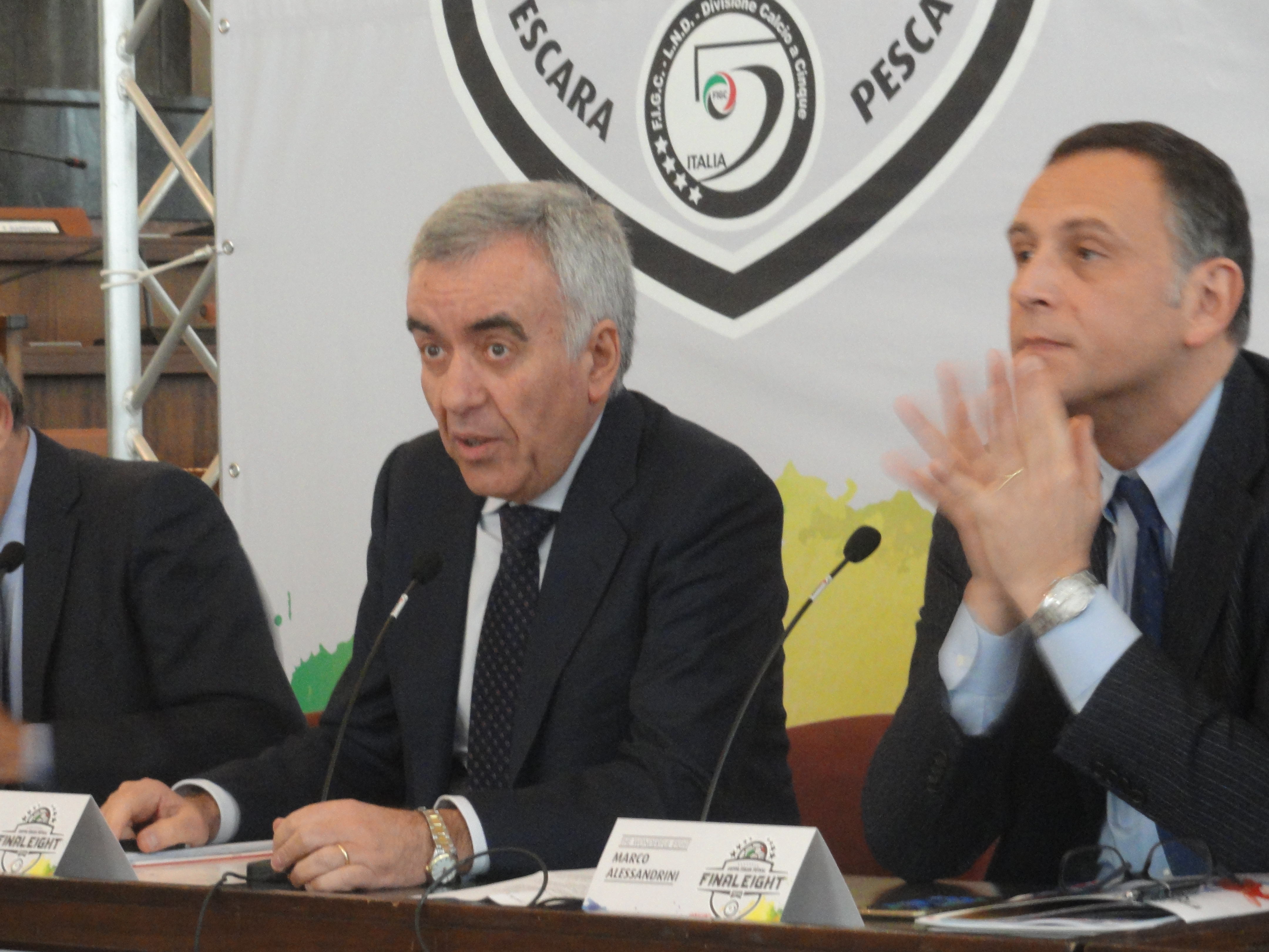 Il presidente della Divisione calcio a 5 con il sindaco di Pescara