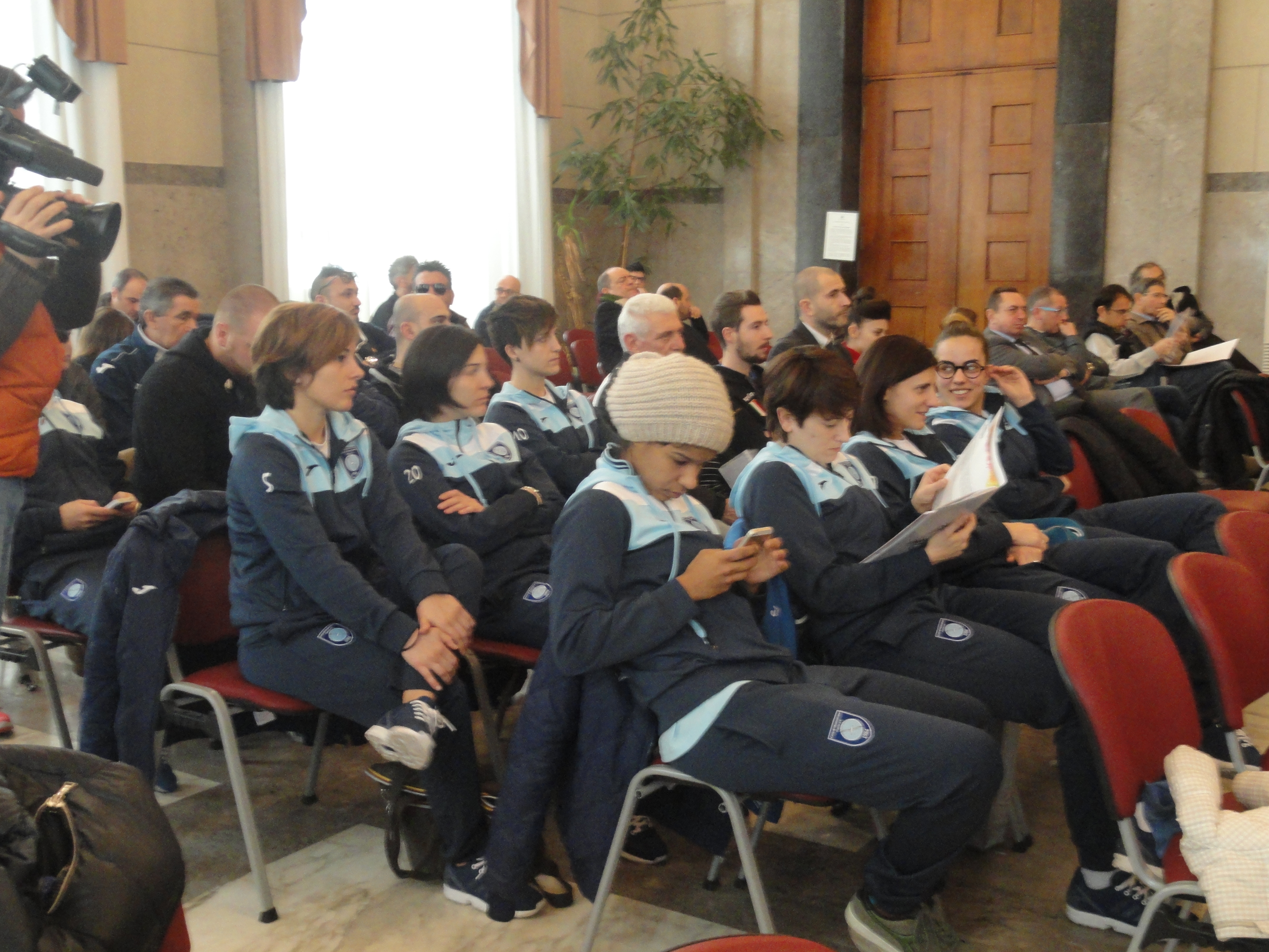 Una squadra femminile del calcio a 5