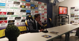 Massimo-Oddo-in-conferenza-stampa-a-Modena