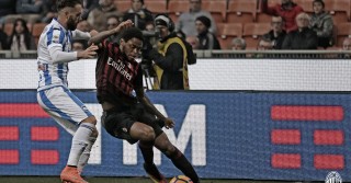 zampano-contrastato-da-un-giocatore-del-milan
