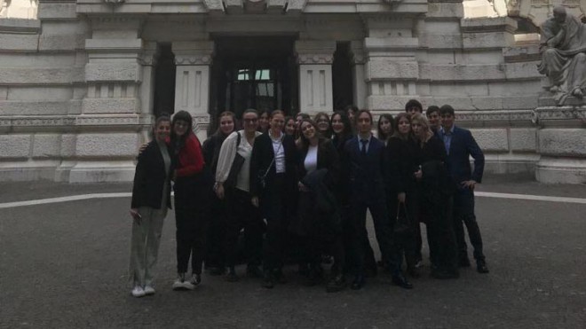 studenti del liceo classico e liceo scientifico “Melchiorre Delfico” teramo