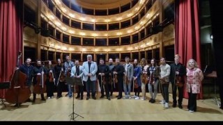 i Kiev Virtuosi