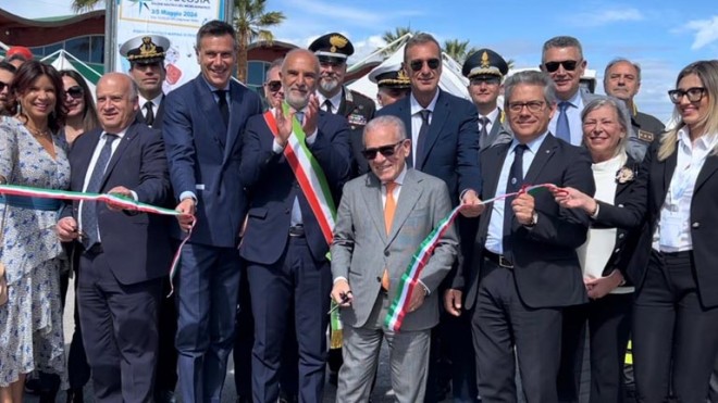 Taglio del nastro al sottocosta