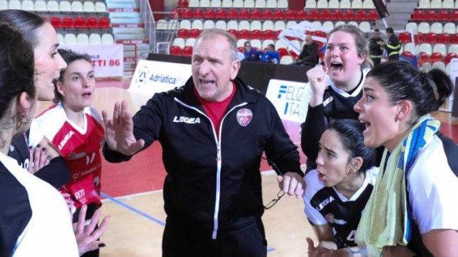 Collavini Coach