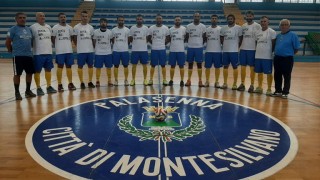 Calcio a 5 polizia locale di montesilvano