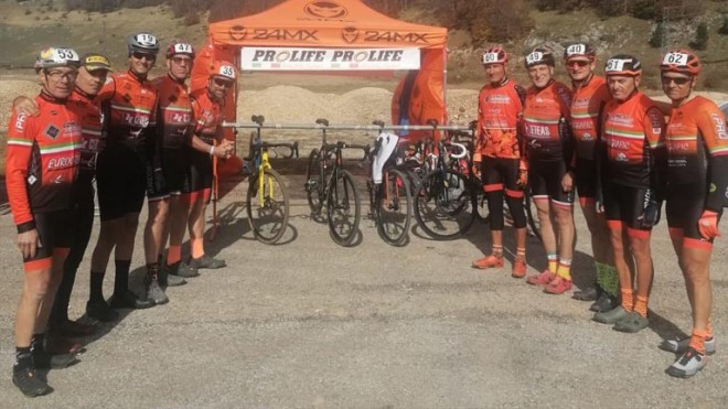 Pro life reacing team