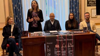 presentazione stagione teatrale a Pineto