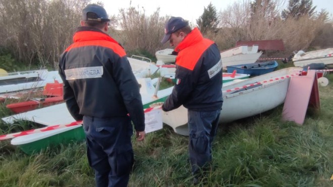 Sequestrati 15 natanti abbandonati