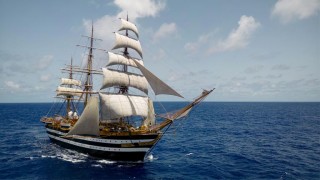 LA NAVE SCUOLA DELLA MARINA MILITARE AMERIGO VESPUCCI
